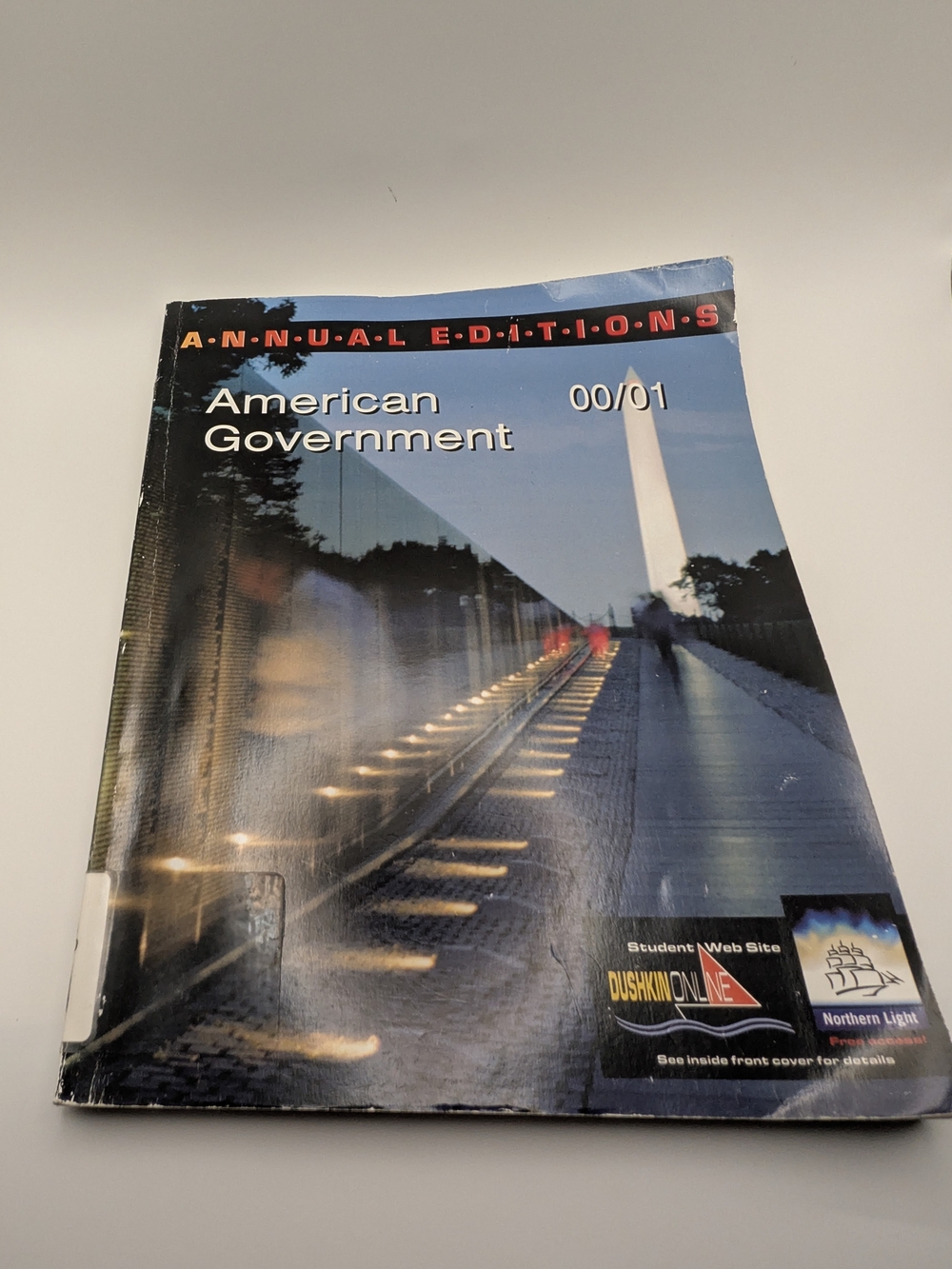 Annual Editions: American Government 00/01, edited by Bruce Stinebrickner